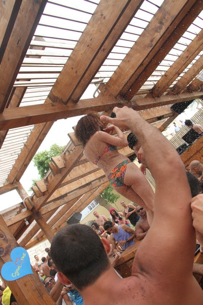 Cyan Beach Bar on Sunday